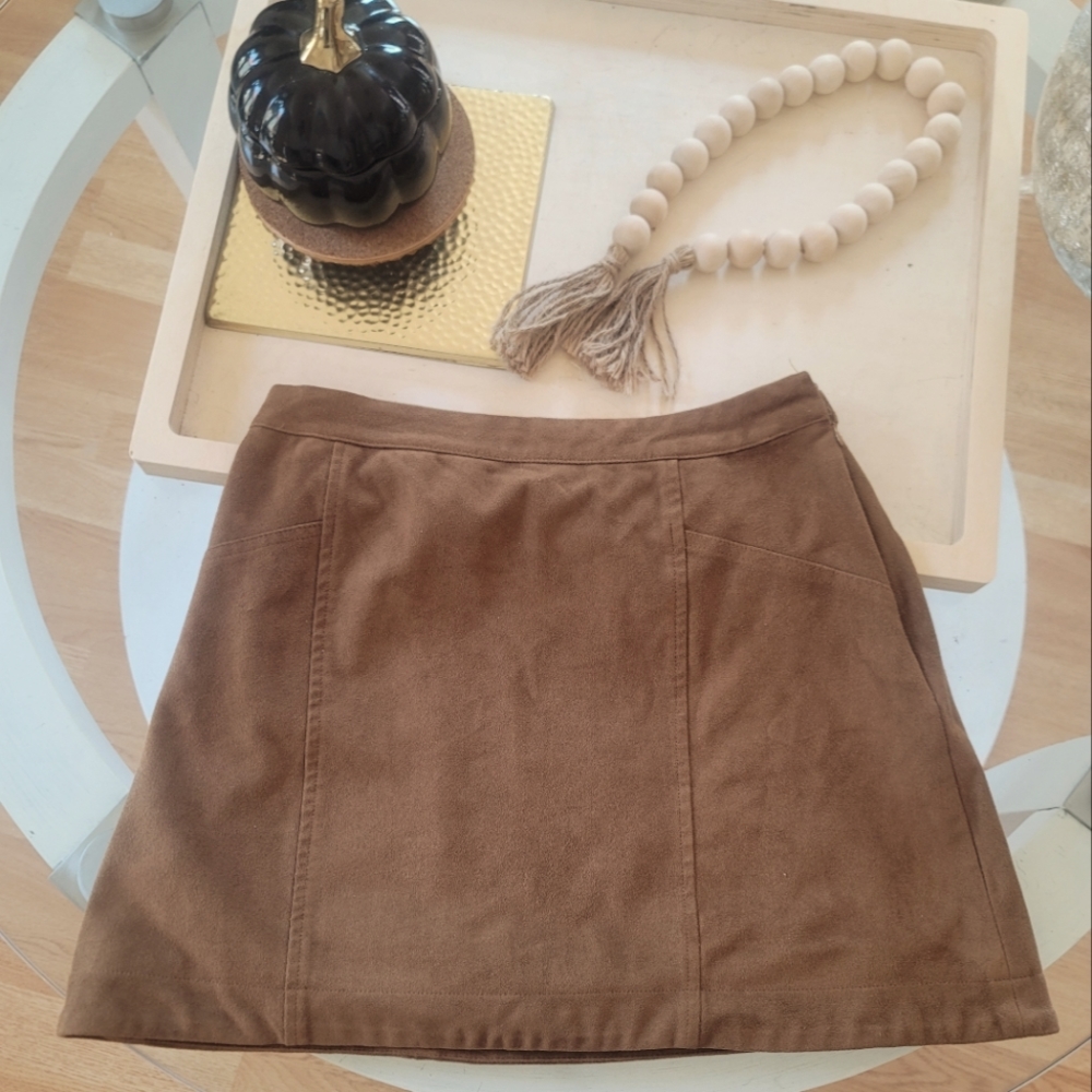 Abercrombie and Fitch Vegan Suede Brown Skirt. Size 0